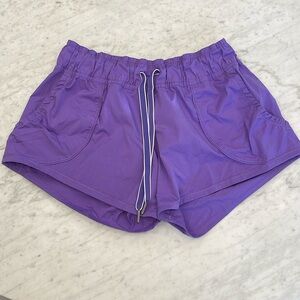 Lululemon linerless shorts!